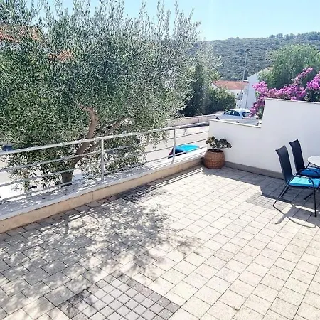 Maya Apartmán *